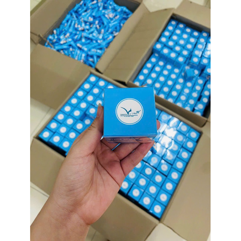 Kem Thâm Gluta Milk Thái Lan Mua 1 Được 2