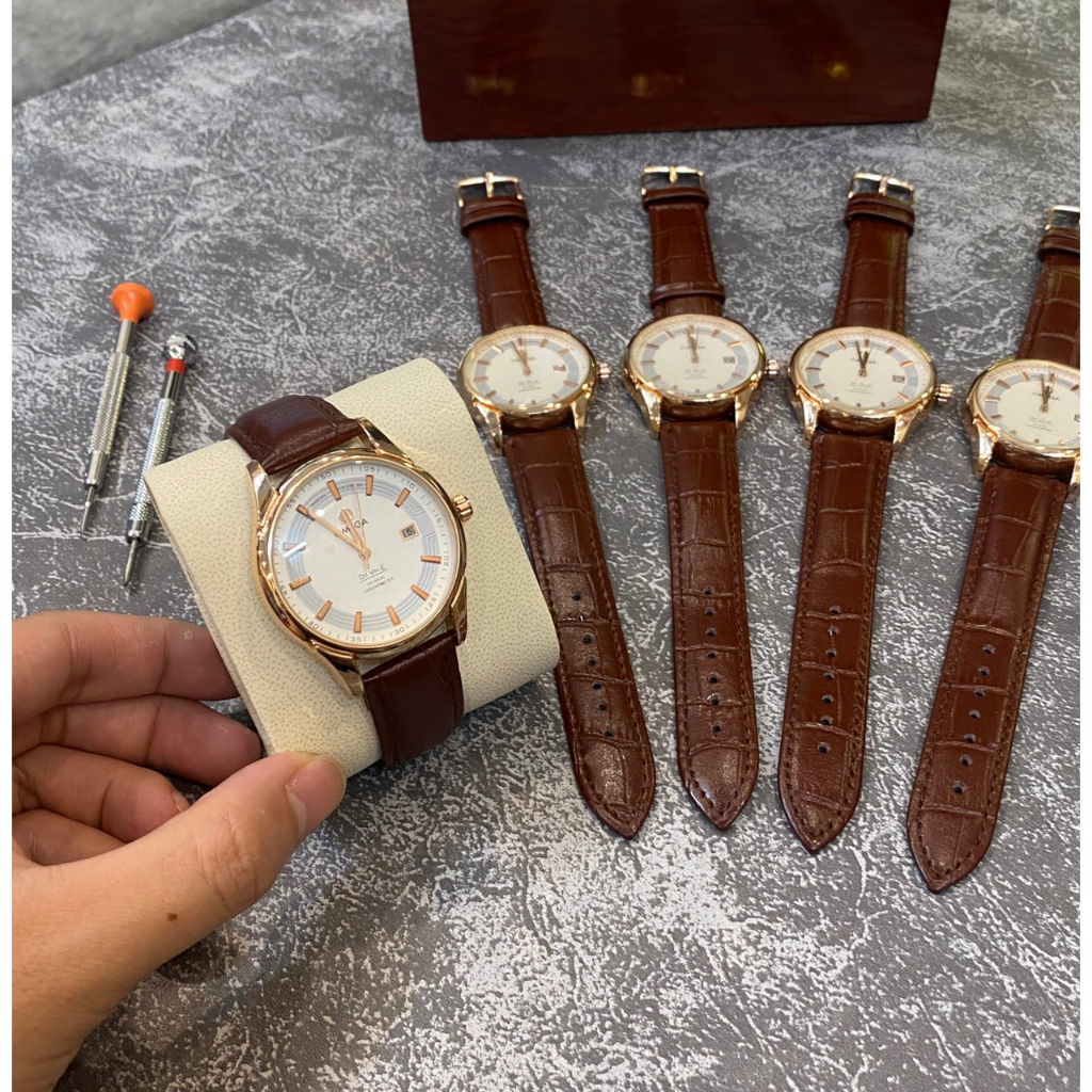 Đồng hồ nam DeVill mặt trắng viền vàng hồng dây da