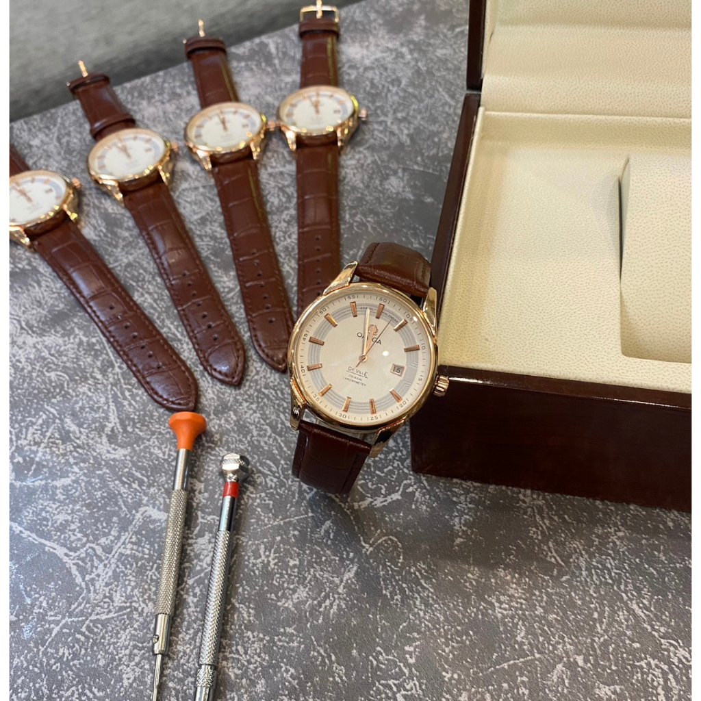 Đồng hồ nam DeVill mặt trắng viền vàng hồng dây da