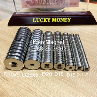 Nam châm viên tròn độ dày 5mm có lỗ gắn vít
