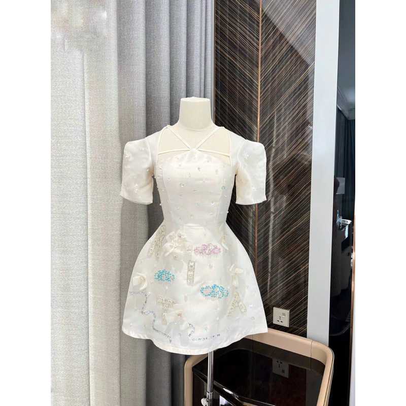 Đầm Có Tay Đính Tafta