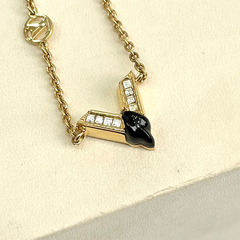 Lắc tay Louis Vuitton chính hãng