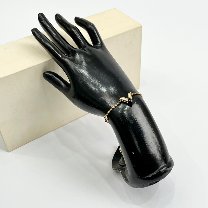 Lắc tay Louis Vuitton chính hãng