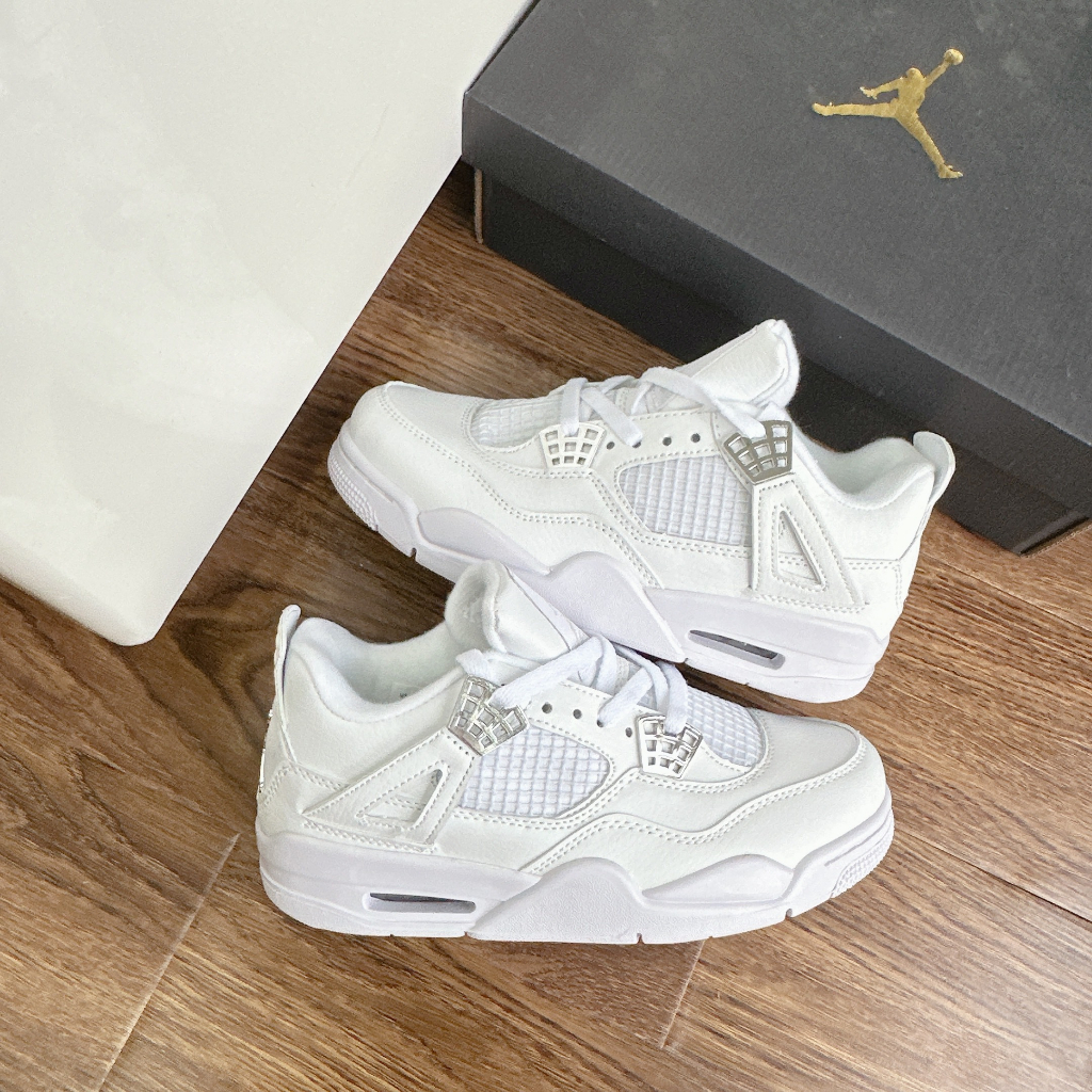 Shop  siêu phẩm giày jd4 trắng full. miễn phiship ảnh thật do shop chụp