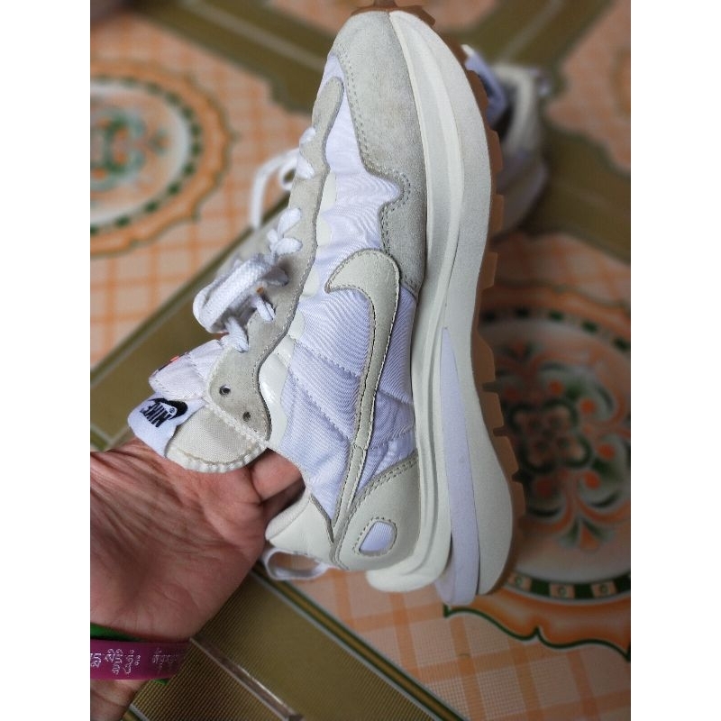 Thanh lý giầy Nike sacai size 37,5