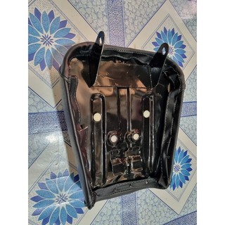 Yên xe máy CD 50cc đế sắt.