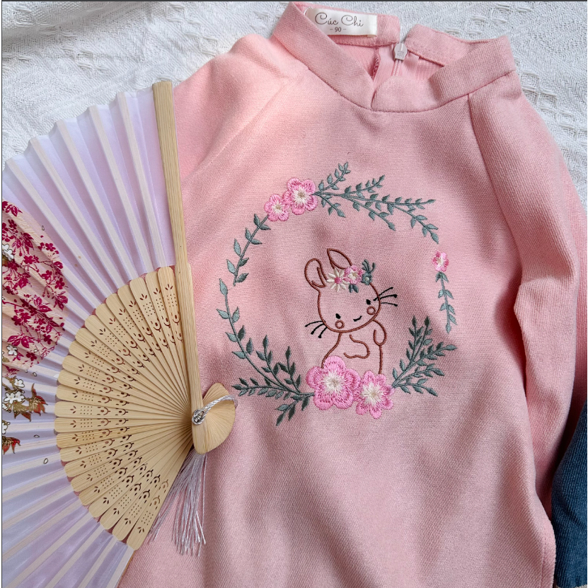 Áo dài thêu cho bé gái, bé trai xinh xắn dễ thương, áo dài cho mẹ và bé
