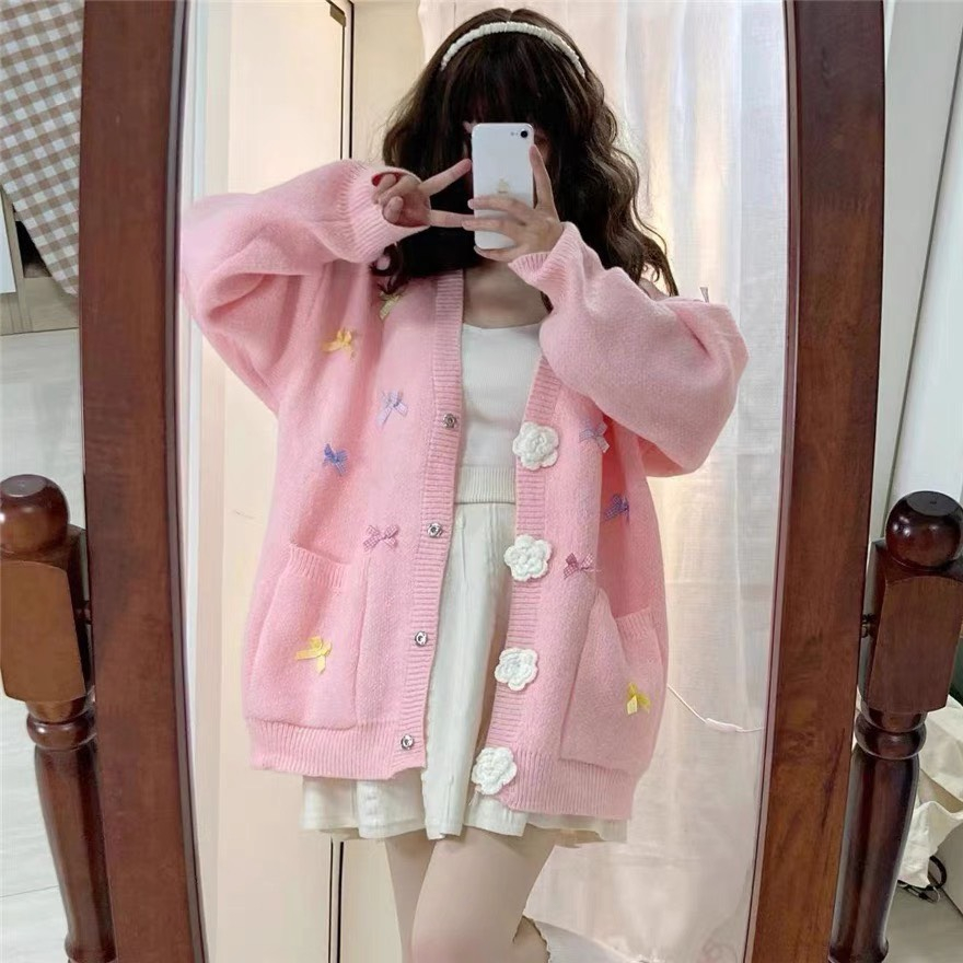 Áo khoác len dáng rộng thêu hoa Hadu shop