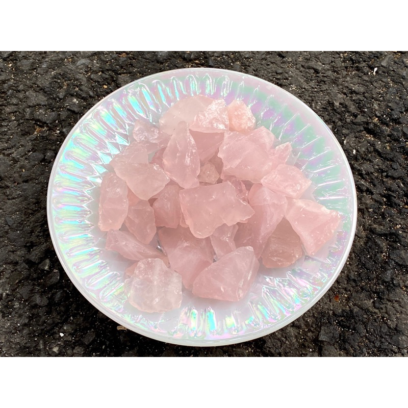 Rose Quartz viên đá cho tình yêu nhẹ nhàng và những mối quan hệ trở nên tốt đẹp