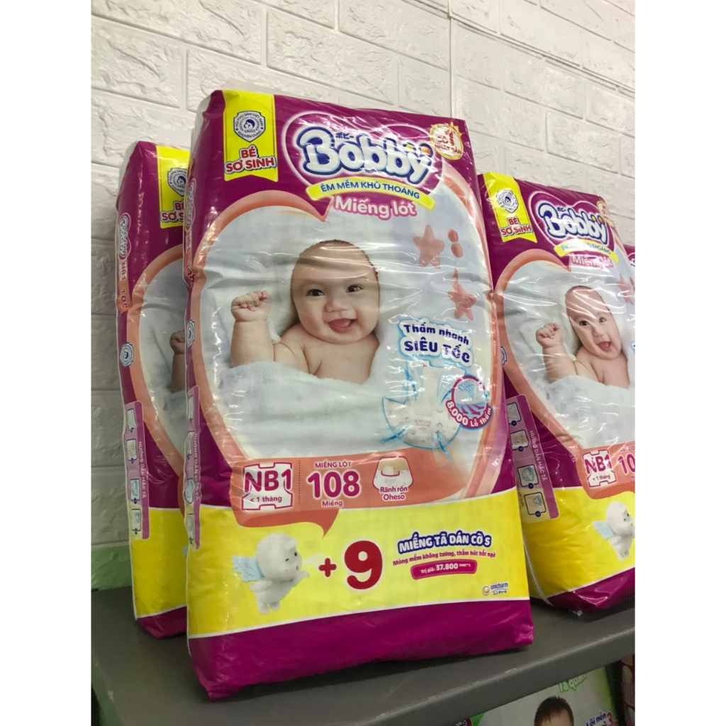 Miếng lót Bobby 114miếng/ Miếng lót Huggies 117 miếng