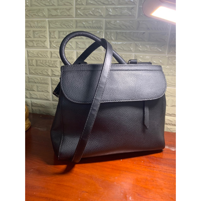 Túi đeo vai, đeo chéo đen