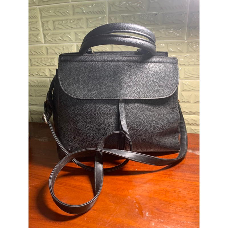 Túi đeo vai, đeo chéo đen