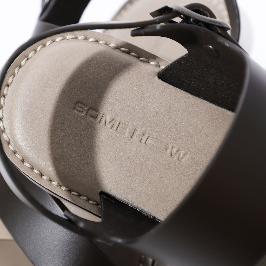 Dép Sandal Neutral Beige Brown, Chất Liệu Quai Da Bò, Đế Dép TPR Đặc Thoải Mái, DE0007, SOMEHOW