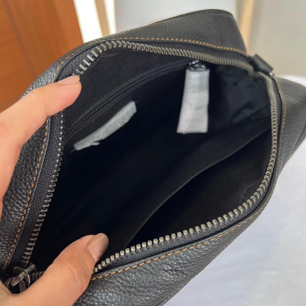 Túi xách chính hãng nam Coach  đeo chéo - Size 23* 18cm