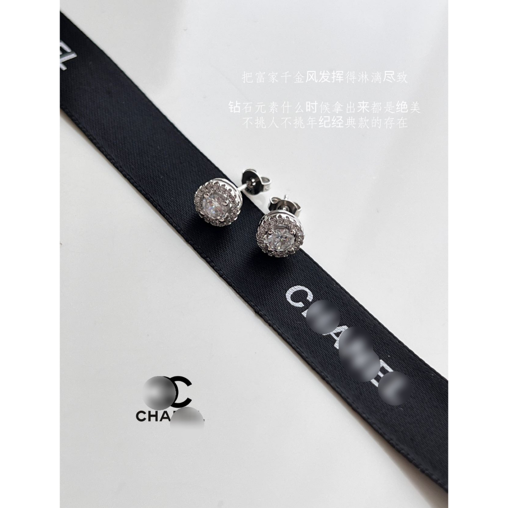 KHUYÊN TAI CHA.NE.L SANG CHẢNH