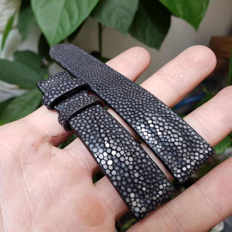 Dây đồng hồ handmade da cá đuối đen kèm khóa, tool thay dây