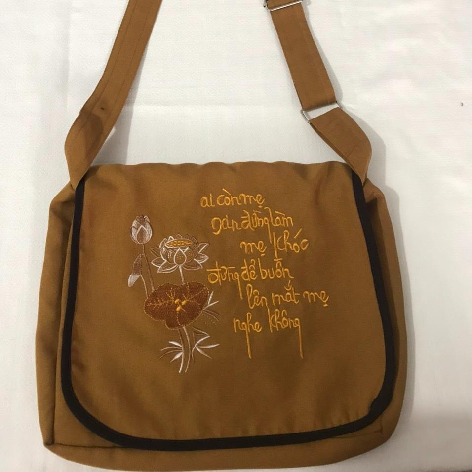 TÚI DÀNH CHO PHẬT TỬ ĐI CHÙA, MẪU SEN THƠ VẢI THƠ, KT 34*27 - M T06