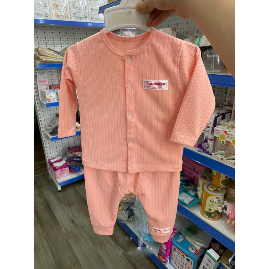 Bộ dài len tăm Mommycare cúc giữa màu loại đẹp, bộ mặc thu đông cho bé sơ sinh