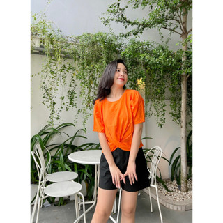 Áo croptop xoắn bụng