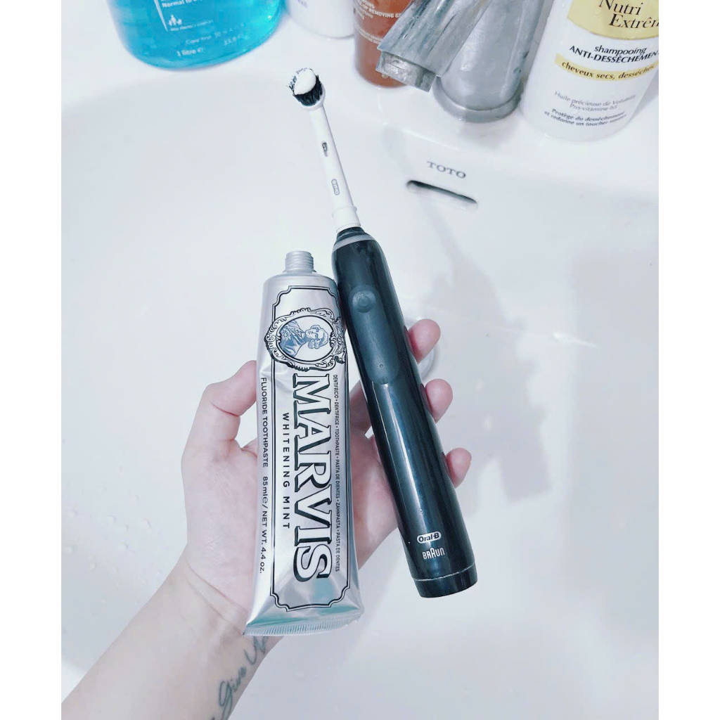 Kem đánh răng Marvis Whitening Mint Tuýp 85ml-OAM