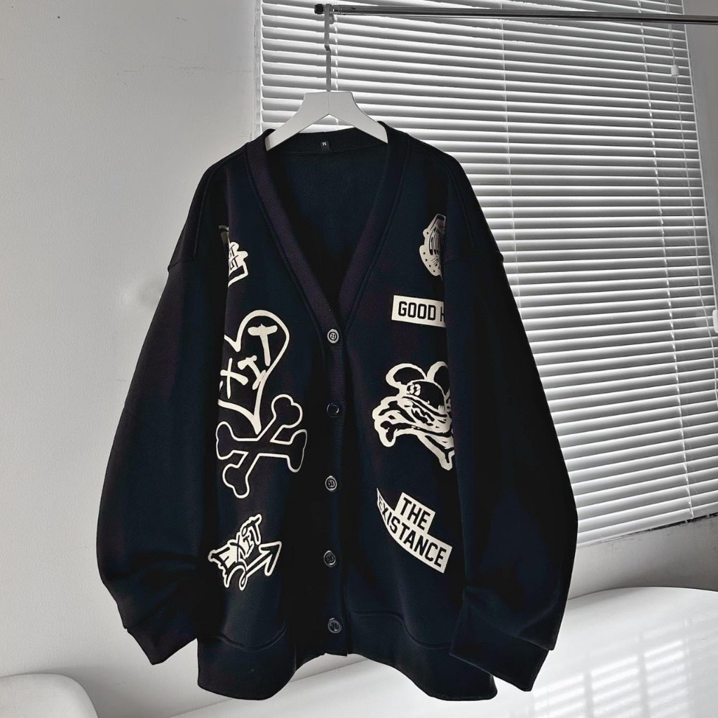 Áo Khoác Cardigan NAM Nữ dáng rộng in hoạt tiết xương chéo độc đáo, Áo khoác nỉ cúc dài tay form rộng chất dày dặn HOT