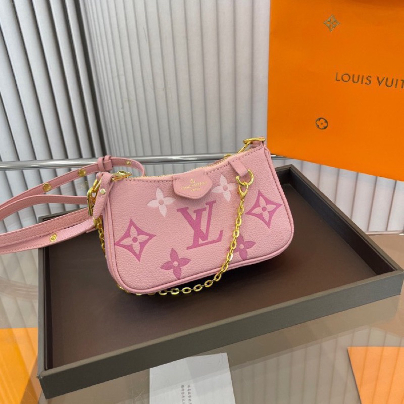 Túi lv hàng super siêu đẹp sz 22 fullbox Quảng Châu