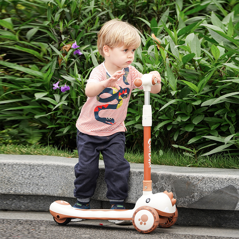 Xe trượt ngồi hình khủng long có đèn và phát nhạc theo sở thích của bé