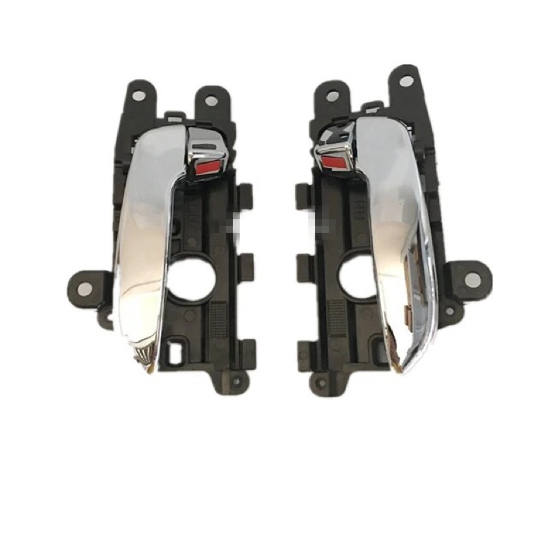 Tay mở cửa mạ crom trong xe Kia K3 2011-2018