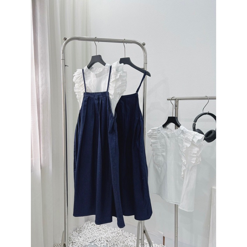 Set yếm jeans kèm áo cánh tiên