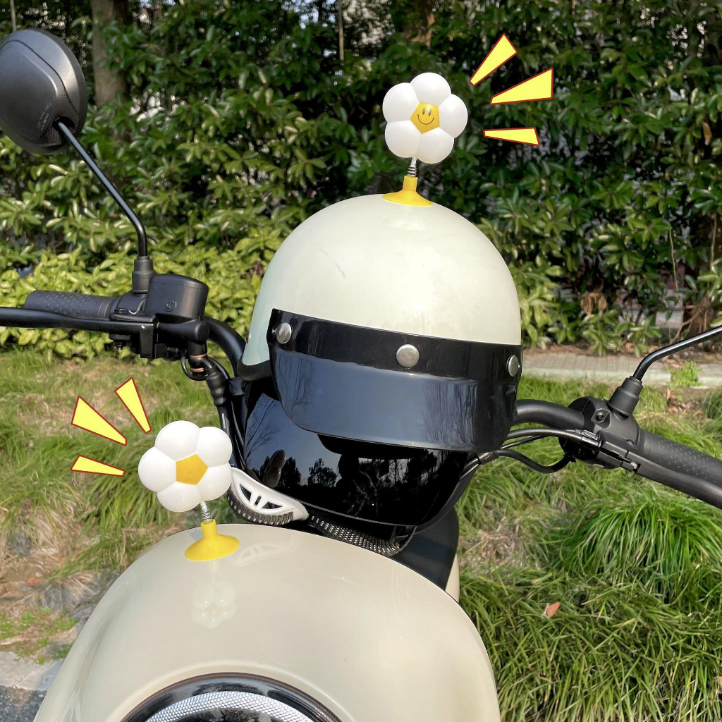 Bông hoa gắn mũ bảo hiểm độc lạ dễ thương hình mặt cười đáng yêu