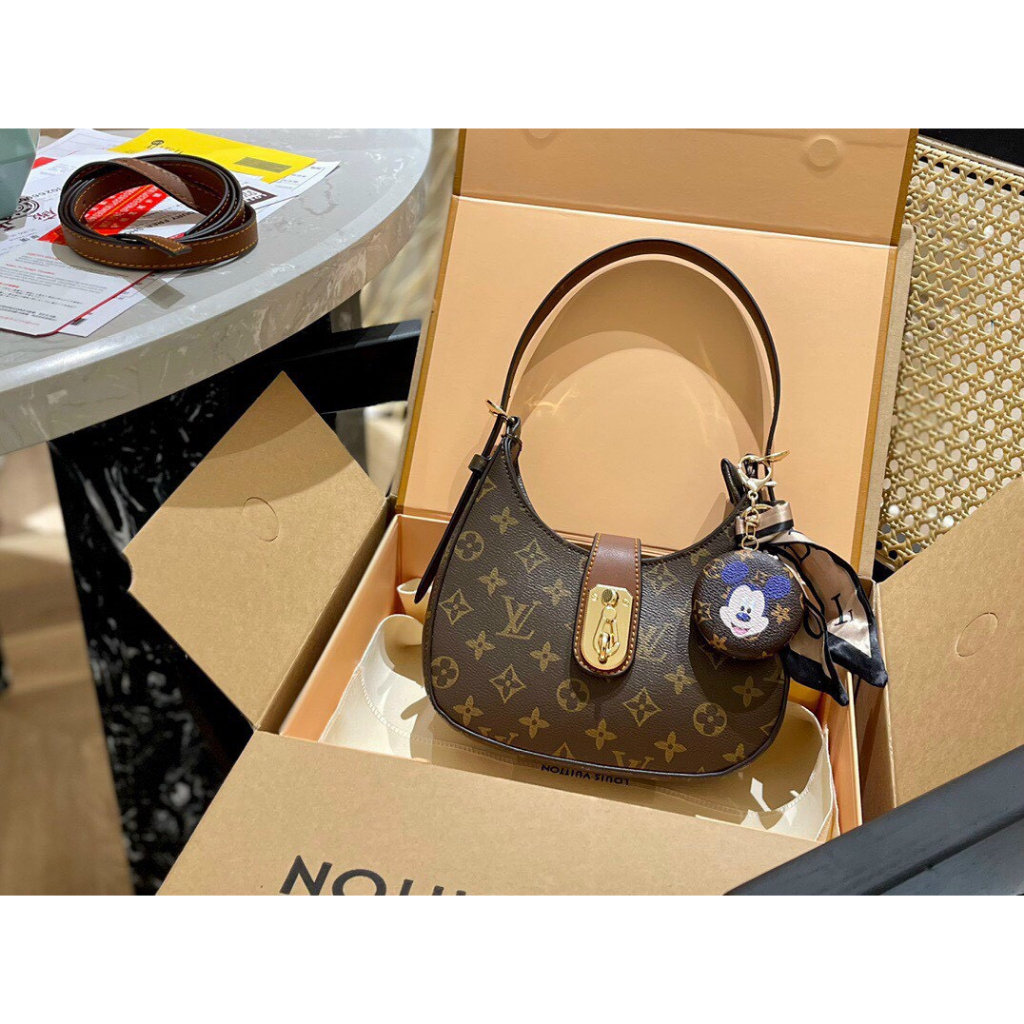 Túi kẹp nách mẫu mới có hộp tặng kèm khăn và gương thời trang bản cao cấp 2 bocx nam châm video ảnh thật MTA10/06