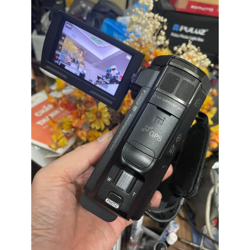 Máy quay phim Sony HDR CX630 chống rung mắt liếc