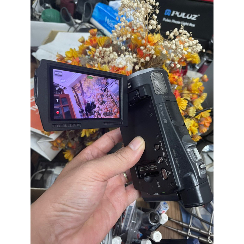 Máy quay phim Sony HDR CX700V