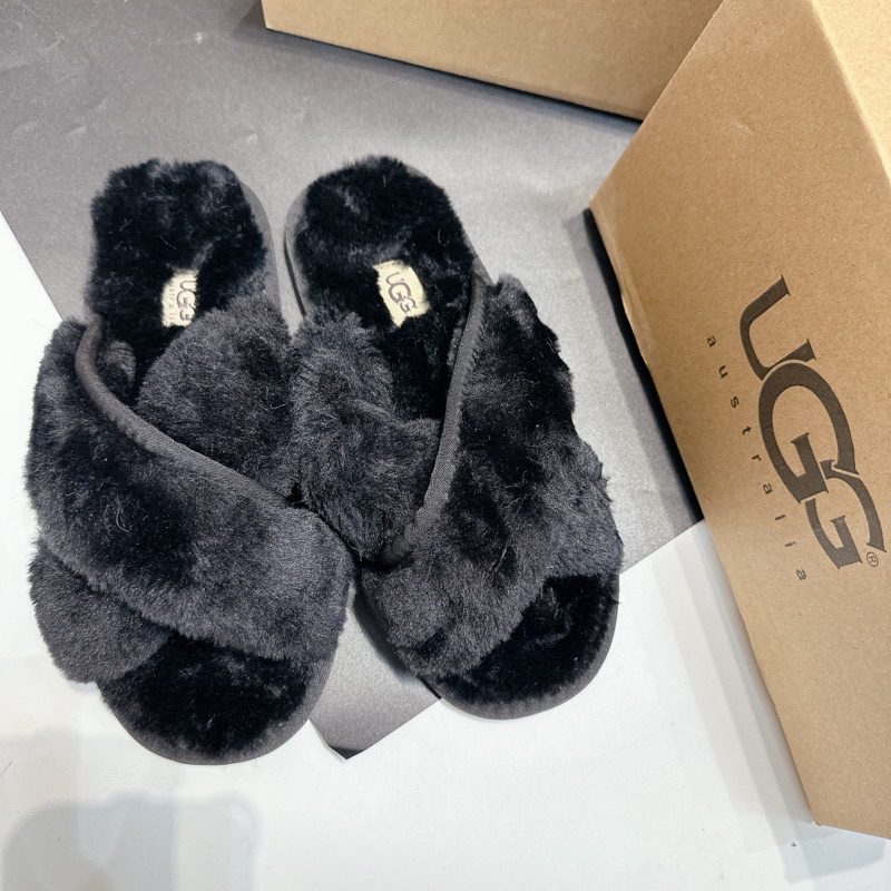 Dép lông U.GG lông mềm