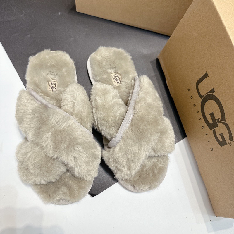 Dép lông U.GG lông mềm