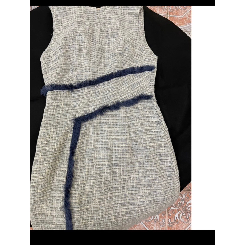 Váy khoét nách Adore dress