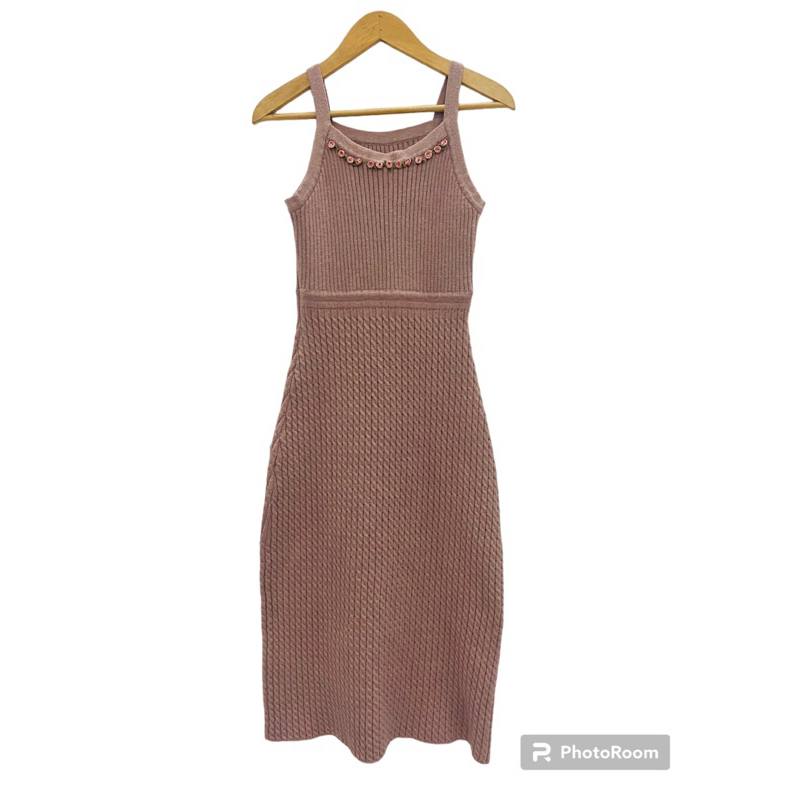 Đầm len vặn thừng size SM