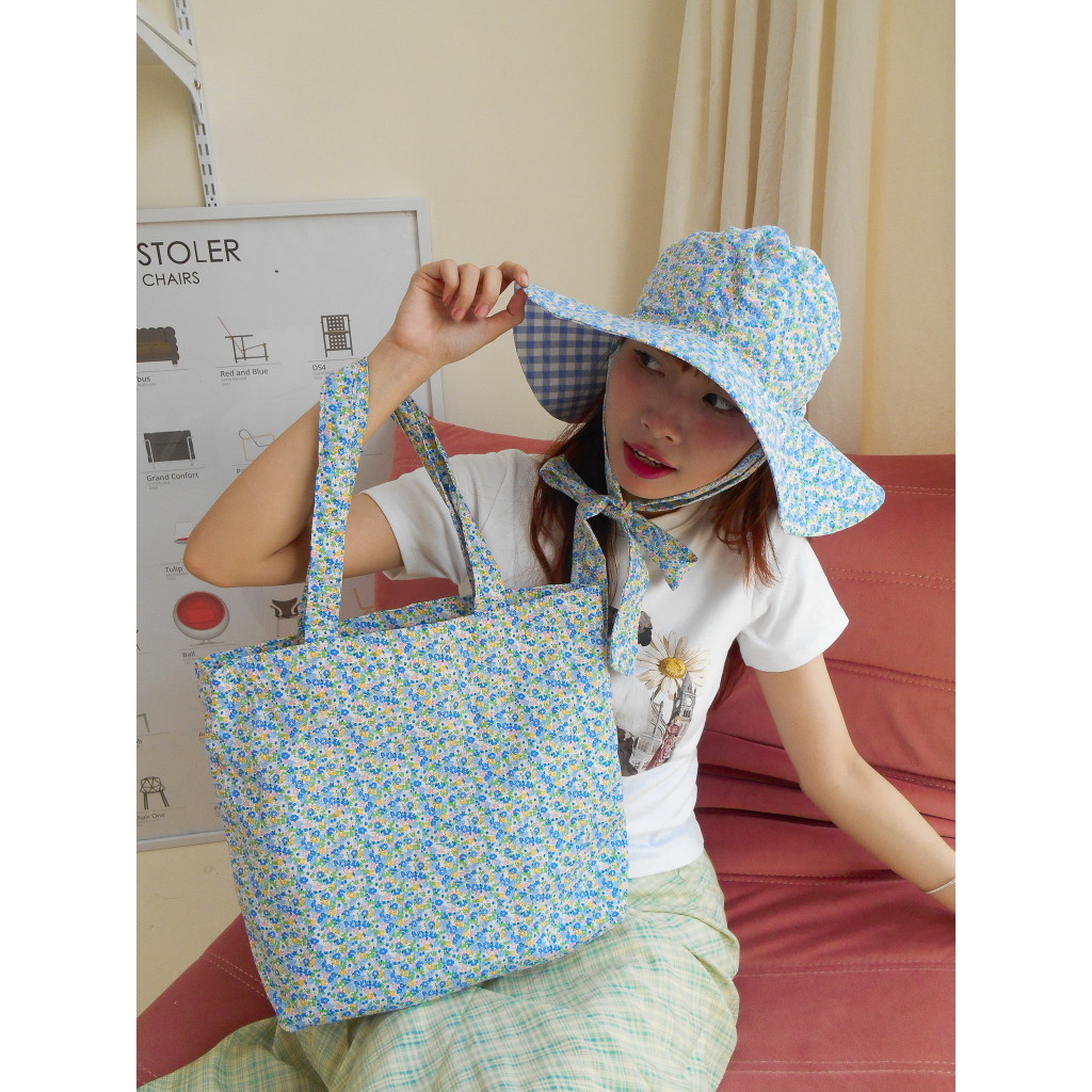 Túi Tote Hoa Đậu Biếc Tặng Kèm Scrunchies Khoá Kéo Đựng Vừa Lap | Trouvaille