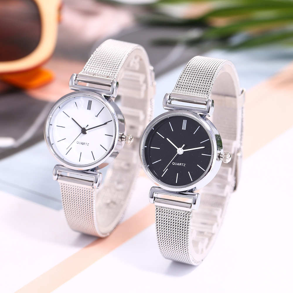 Đồng Hồ Đeo Tay Thời Trang Nữ Q.uartz Dây Kim Loại Siêu Hot DH03