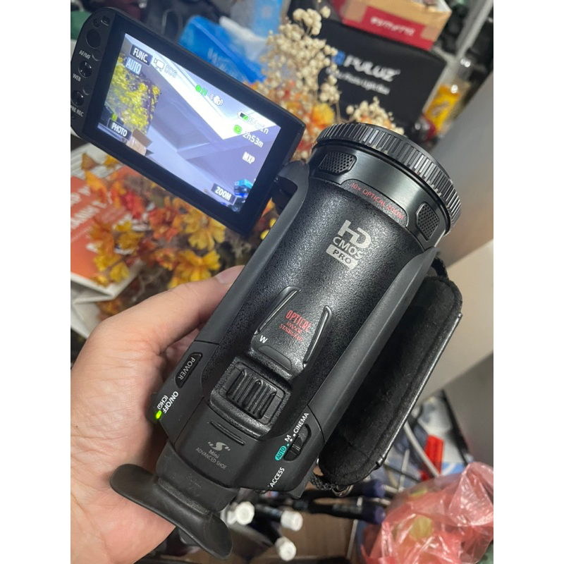 Máy quay phim Canon IVIS HF G20