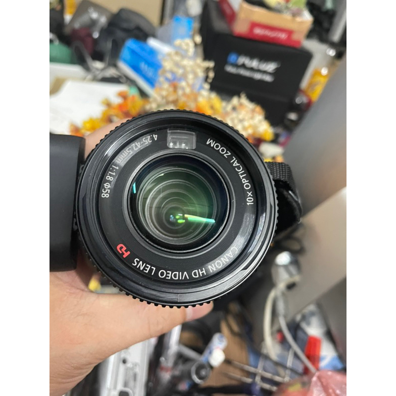 Máy quay phim Canon IVIS HF G20