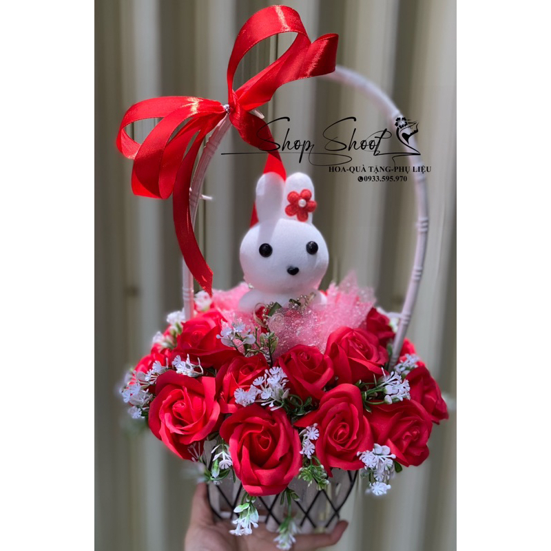 Giỏ hoa sáp dùng làm quà tặng 20/10 20/11 8/3 14/2