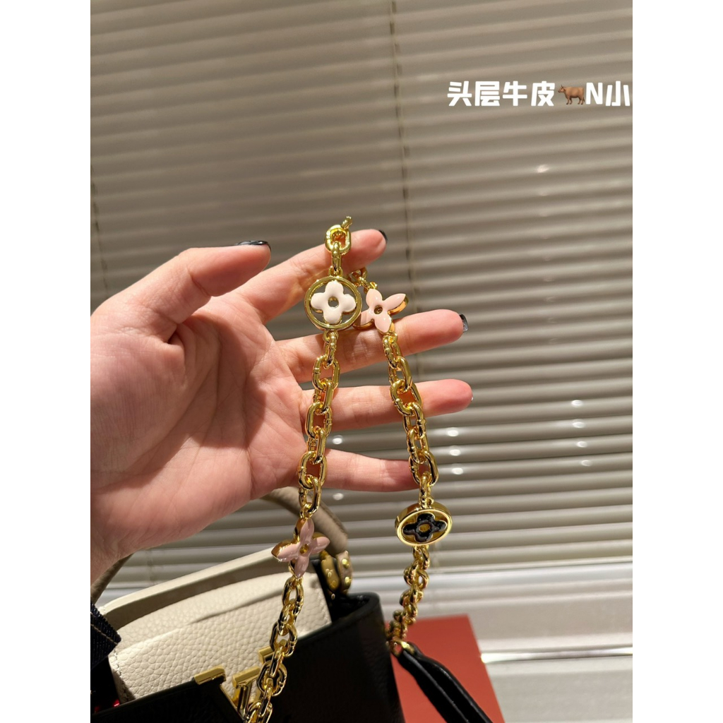 TÚI LV CAPUCINES SZ20