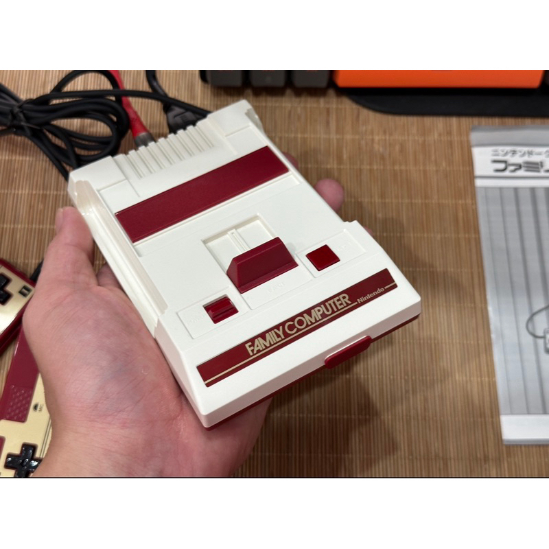 Máy Game 4 nút HDMI Famicom Mini