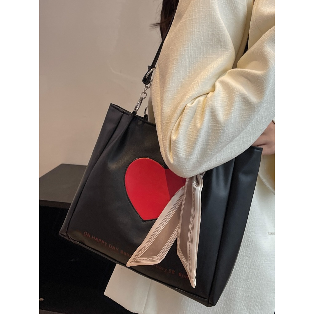Túi xách nữ 2023 Túi xách mới Túi tote tình yêu cao cấp Túi đeo vai phù hợp đi làm đi chơi dung tích lớn..
