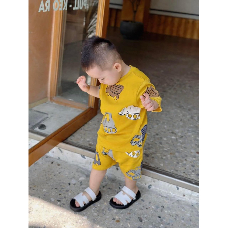 Set bộ vàng in hình xe bé trai