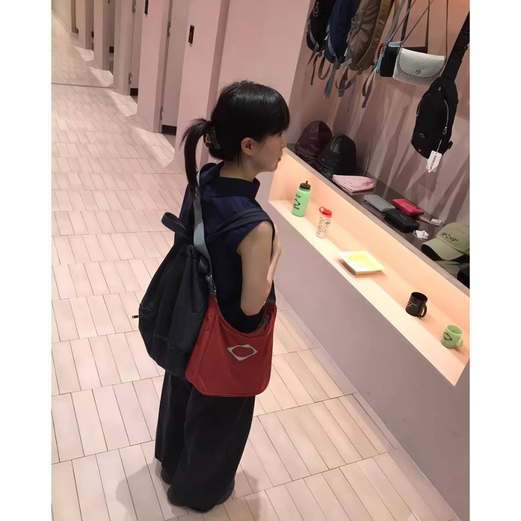 MSCHF Vintage Bag - Túi đeo chéo vải sporty Hàn Quốc