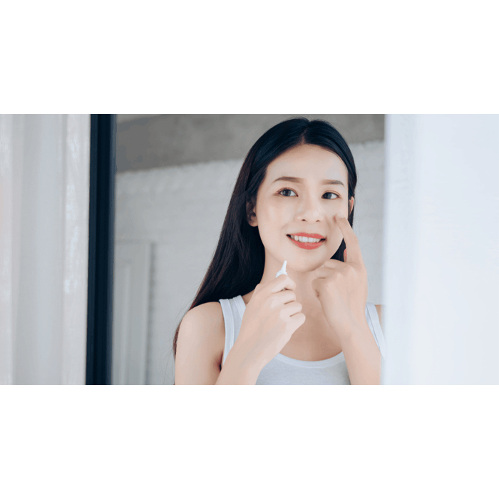 Strataderm - Gel Hỗ Trợ Làm Mờ Sẹo, Trắng Da, Mờ NámThụy Sĩ 10g