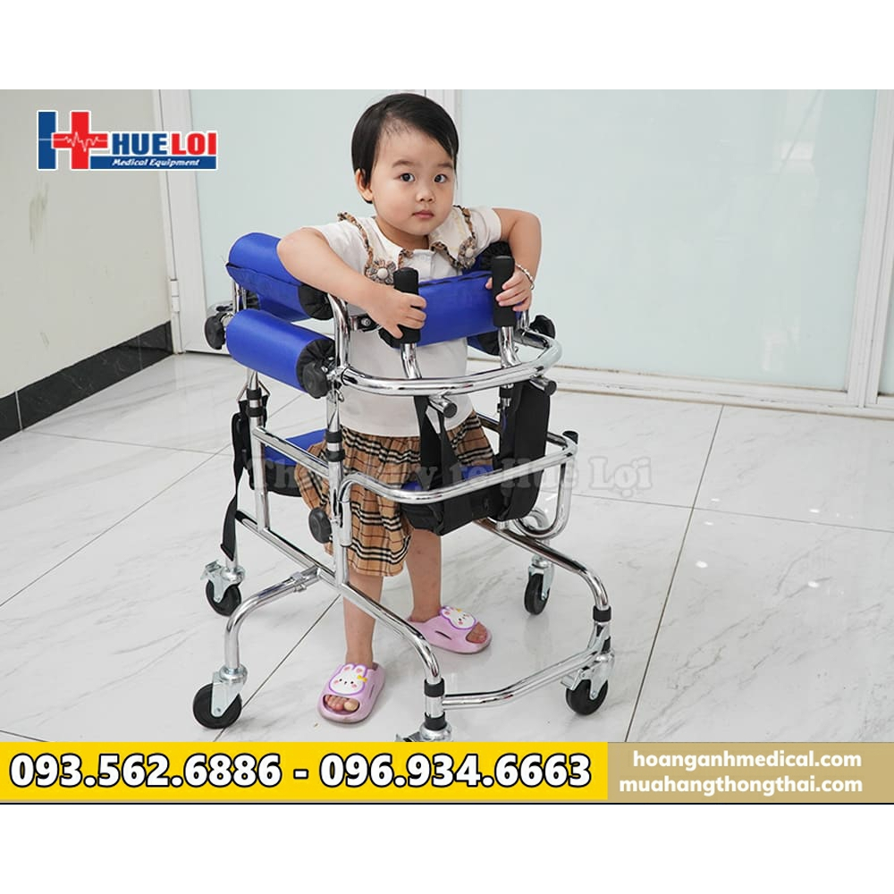 Khung tập đi 6 bánh vô cùng an toàn cho trẻ bại não
