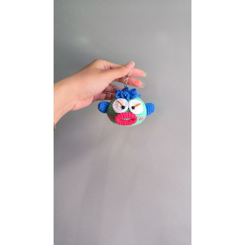 Móc Khoá cá môi trề vô tri bằng len handmade